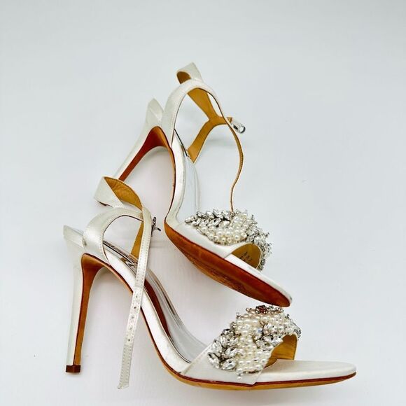 Badgley Mischka   Katy Springtime Stiletto  White and Silver Embellished Heels - Picture 4 of 8